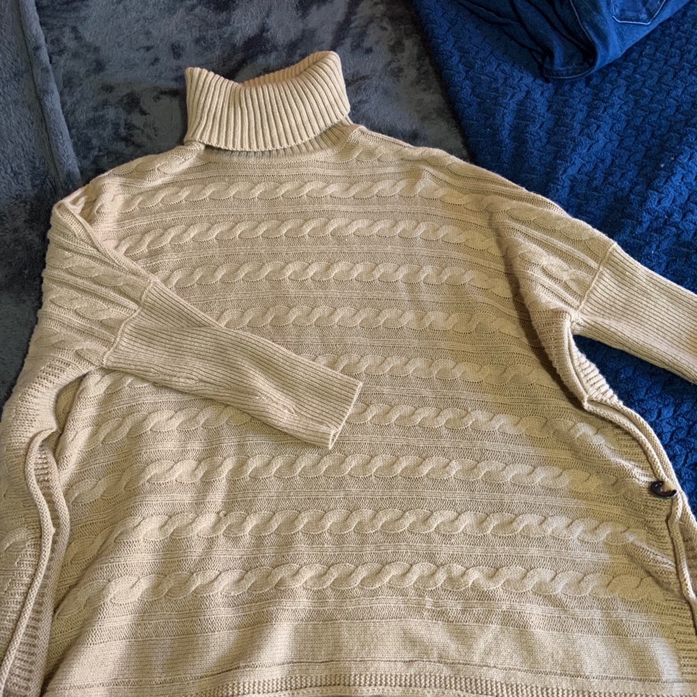 Women’s comfortable sweater